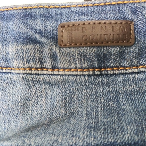 Tinseltown Distressed Shorts w/ flower embroidery - Picture 4 of 6